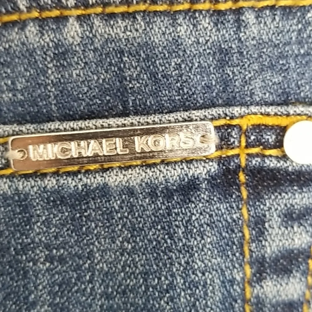 Michael Kors 100% cotton low rise jeans Straight Leg Size 10